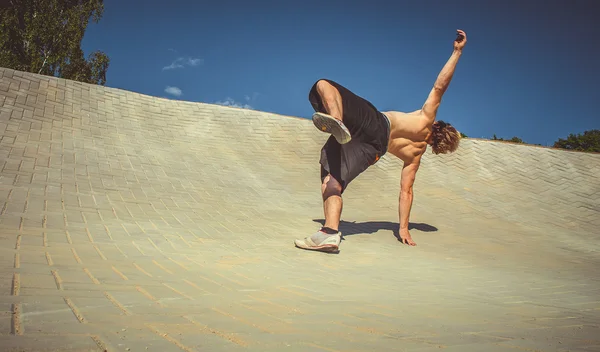 Parkour adam — Stok fotoğraf