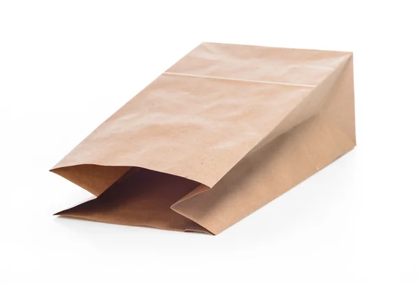Saco de papel descartável para compras ou descarte — Fotografia de Stock