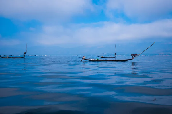 Pesca en el lago Inle — Foto de Stock