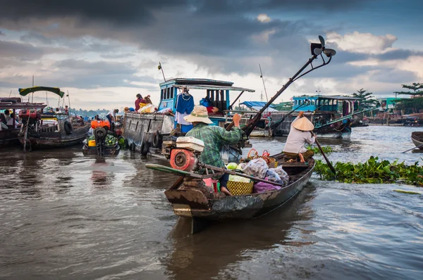 Floating market — Stock Photo, Image