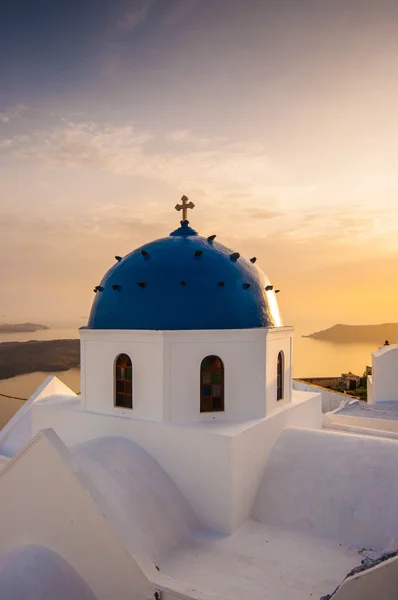 Klasycznego Kościoła Santorini — Zdjęcie stockowe