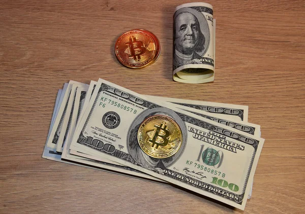 Dolar Destesinde Bitcoin Paraları Var Kripto Para Birimine Yatırım Yapma — Stok fotoğraf