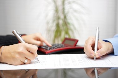 avukat ve istemci takımlar sözleşme ve fiyatları