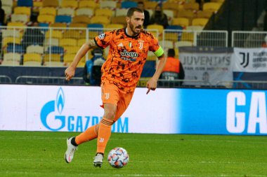 KYIV, UKRAINE - 20 Ekim 2020 - Leonardo Bonucci Dinamo Kyiv ve Juventus arasında oynanan UEFA Şampiyonlar Ligi sahne futbol maçı sırasında
