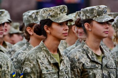 KYIV, UKRAINE - 18 Ağustos - Ukrayna silahlı kuvvetleri, Kyiv 'deki Khreschatyk Caddesi' ndeki Bağımsızlık Günü münasebetiyle düzenlenen askeri geçit törenine katıldı
