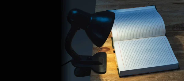 Desk Lamp Illuminating Notebook Pitch Darkness — Stock Photo, Image