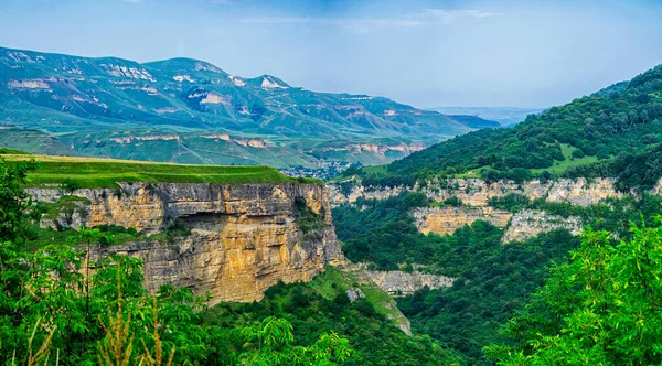 Montagne Tra Nuvole Estate — Foto Stock