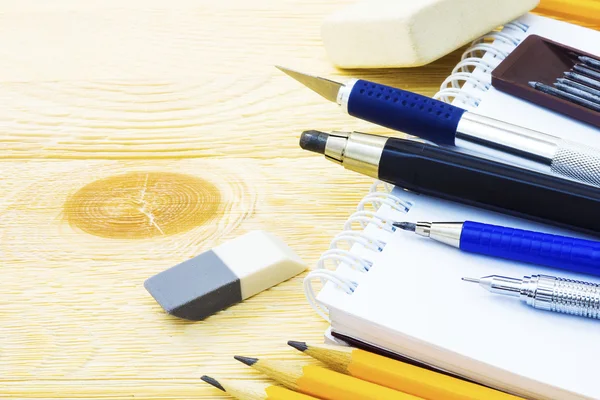 Office supplies on the table — Stock Photo, Image