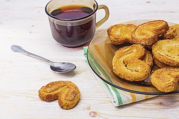 Biscotti e tè caldo — Foto Stock