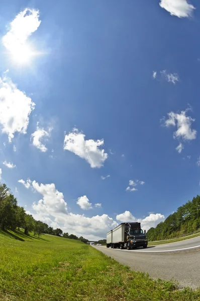 Fisheye Shot Big Diesel Roaring Down Interstate — Stock Photo, Image