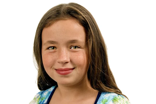 Headshot de linda niña sonriendo sobre fondo blanco —  Fotos de Stock