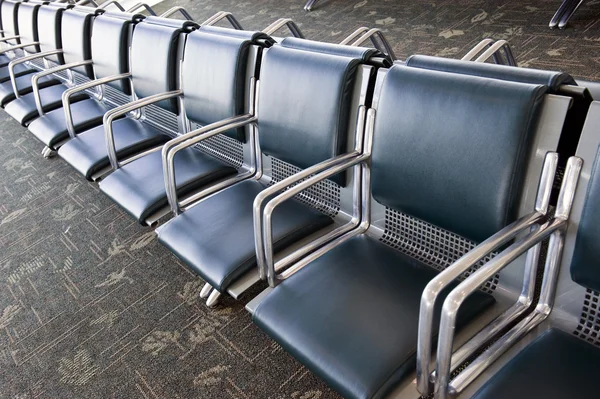 Long Row Of Empty Seats In Airport — Stock Photo, Image