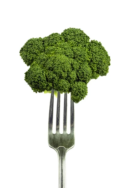 Morso di broccoli sulla forchetta isolato su bianco — Foto Stock