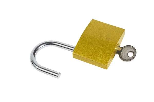 Lucchetto dorato aperto con chiave isolata — Foto Stock