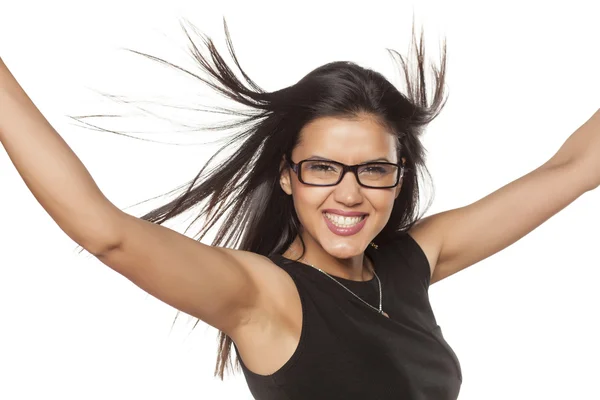 Gelukkige vrouw met glazen — Stockfoto