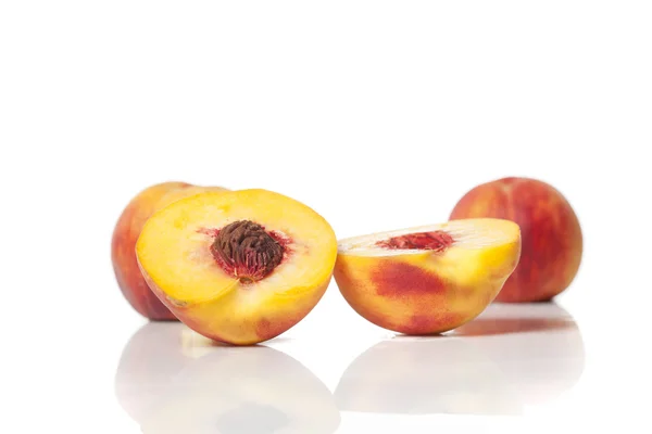 Fruit - sappige perziken — Stockfoto