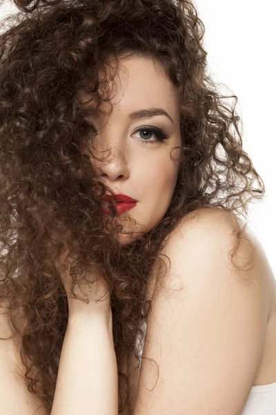Dívka s kudrnatými vlasy — Stock fotografie
