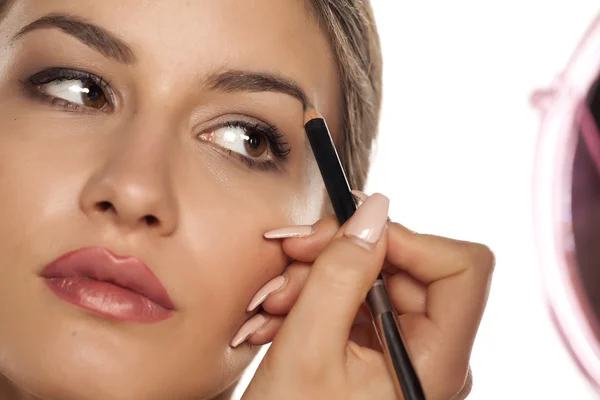 Make up - eyebrows shaping — Stock Photo, Image