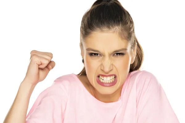 Retrato Mujer Joven Enojada Sobre Fondo Blanco — Foto de Stock