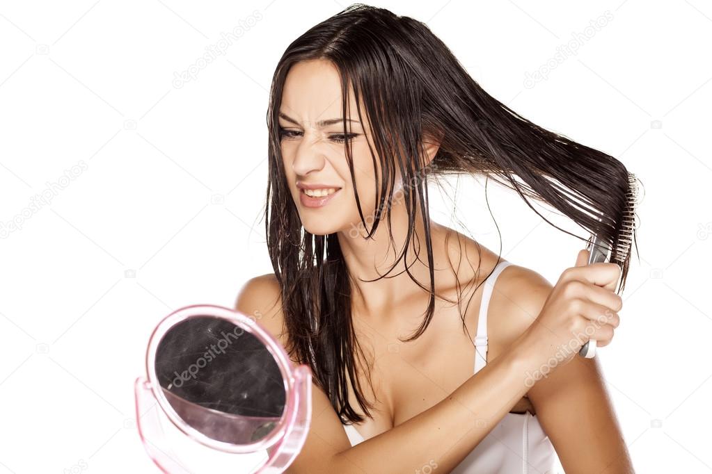 Wet hair combing