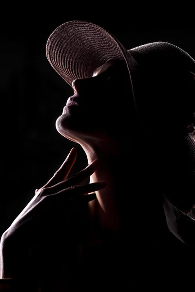 El rostro de la mujer en sombra — Foto de Stock