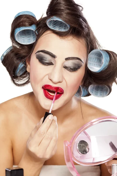 Lockenwickler und schlechtes Make-up — Stockfoto