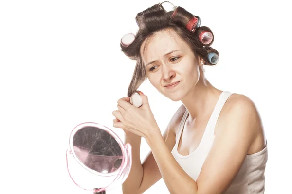 Mujer con rulos — Foto de Stock