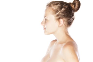 Makyaj olmadan sarışın