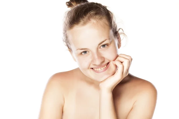 Mujer sonriente sin maquillaje — Foto de Stock