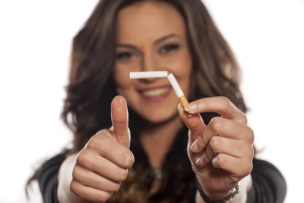 Quiting cigarette — Photo