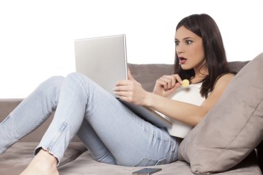 şaşırmış kadın