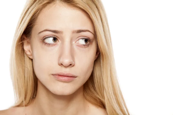 Concerned blonde without make up — Stock Photo, Image