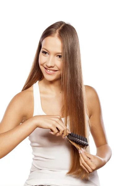Hair combing — Stock Photo, Image