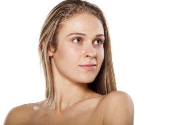 makyaj olmadan sarışın