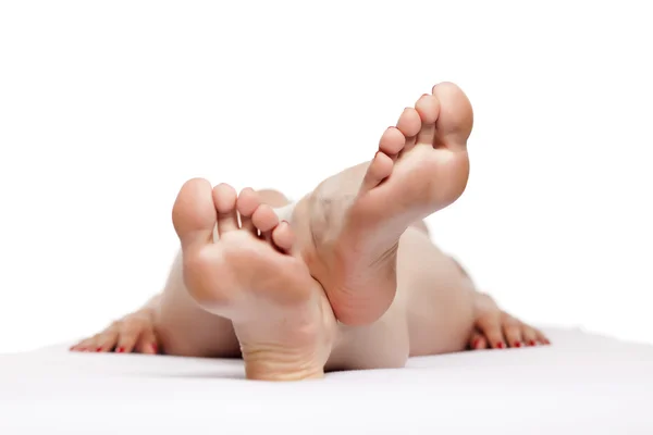 Гладкие женские ноги — стоковое фото