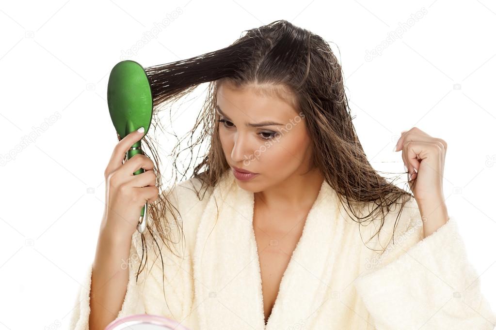 Wet hair combing