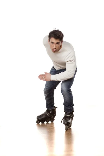 롤러 스케이트를 가진 남자 — 스톡 사진