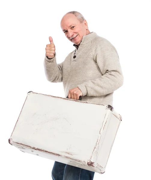 Homme âgé porte une valise blanche — Photo