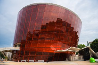 Liepaja, Letonya - Luly 24, 2016: Music hall, modern architectu