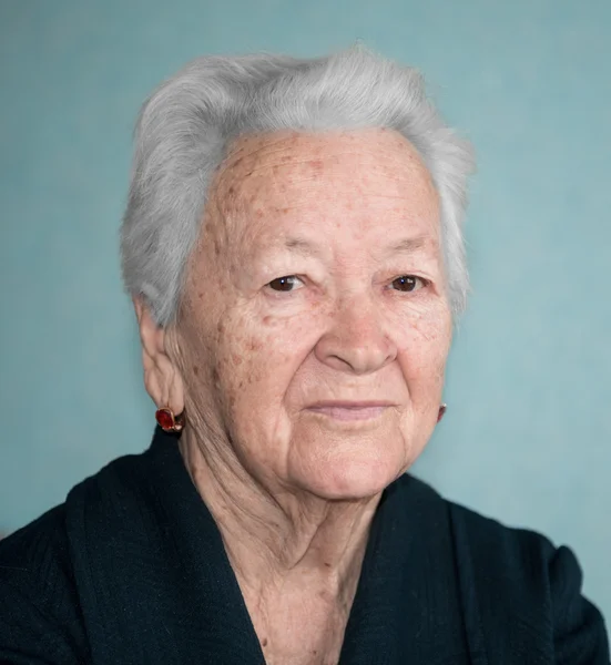 Yaşlı kadın portresi — Stok fotoğraf