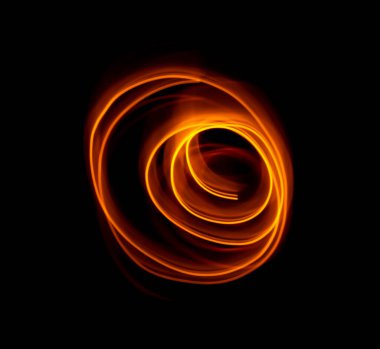 Işık dalgası patikası, parlak neon altın rengi soyut kıvrımlar ve siyah bir arka plan. Hafif boyama