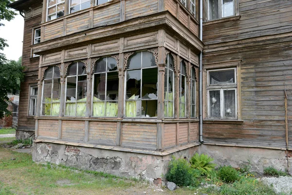 Liepaja Lettonia Luglio 2013 Vecchie Case Legno Una Città Liepaja — Foto Stock