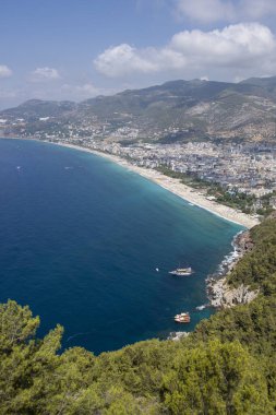 Alanya 'nın güzel kıyı şeridi Alanya Kalesi' nden