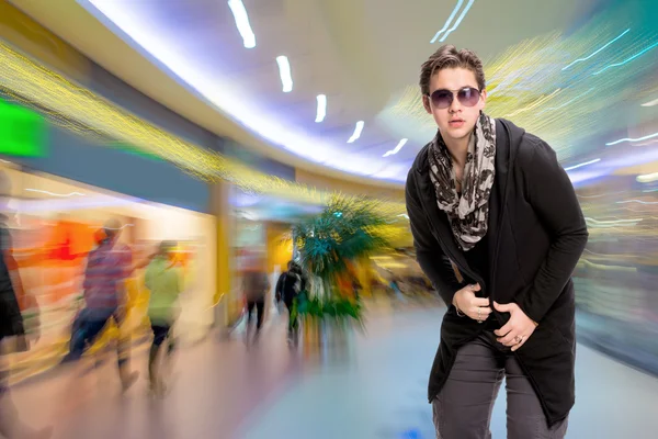 Portrait of a casual young man in sunglasses — Stock Photo, Image