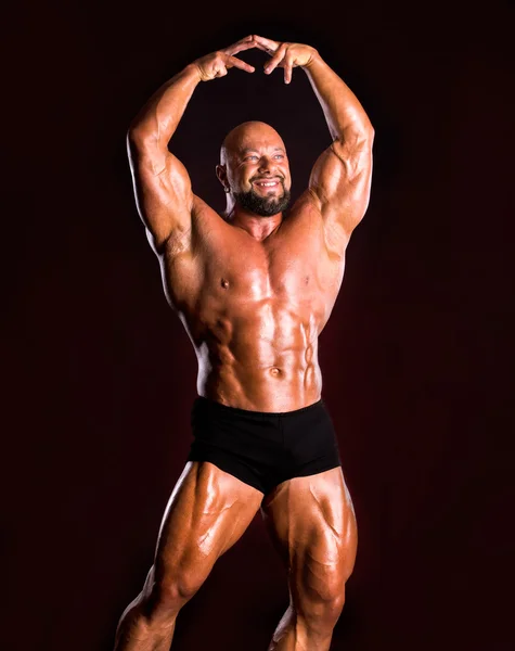 Bodybuilder musclé beau — Photo