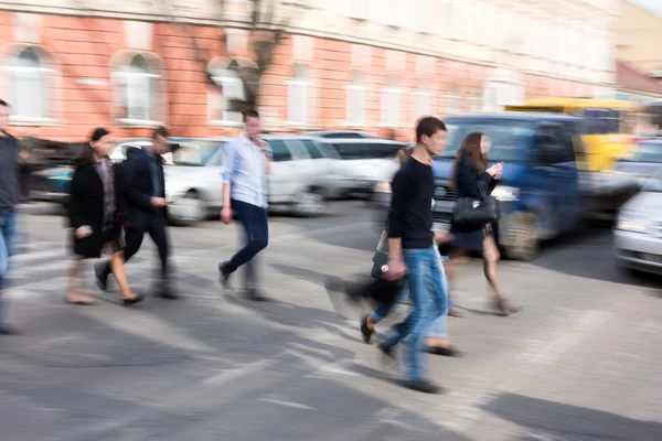 Busy city street people on zebra crossing — Stock Photo, Image