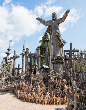 Siauliai, Litvanya - 12 Temmuz 2015: Hill, haç (Kryziu 