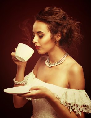 sıcak içecek bir fincan