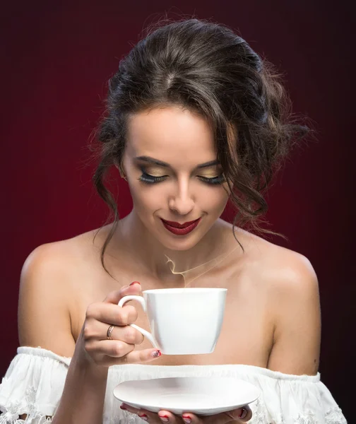 sıcak içecek bir fincan