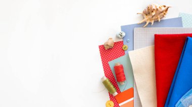 DIY talimatı. Adım adım özel ders. Yaz dekoru yapmak - keçeden yapılmış deniz yıldızlarından yapılmış halat çelengi. El aletleri ve malzemeler